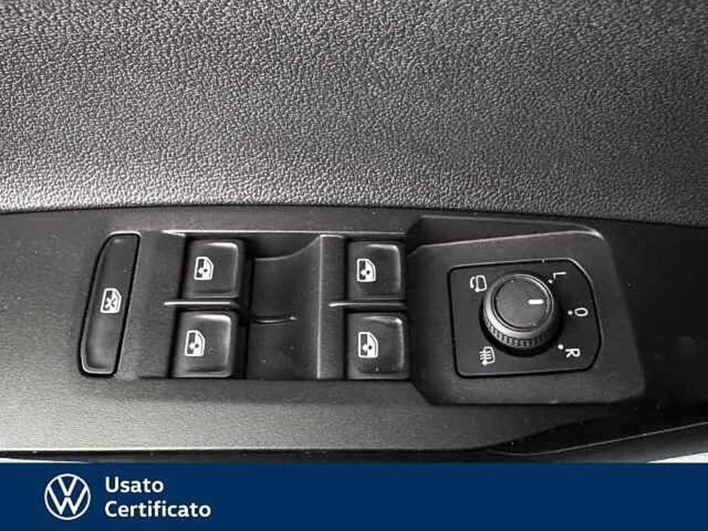 Volkswagen Taigo usata a Vicenza (11)