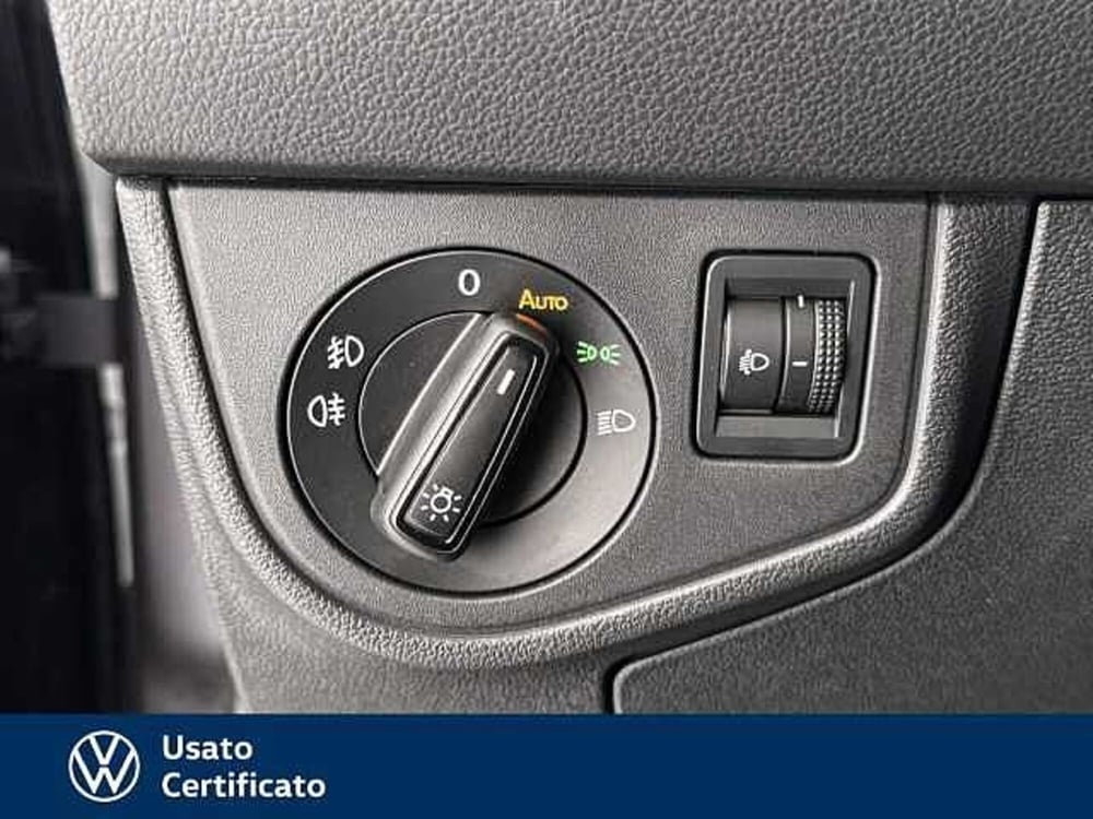 Volkswagen Taigo usata a Vicenza (12)