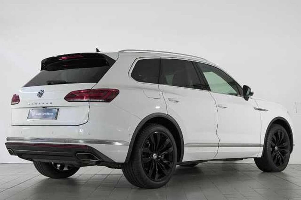 Volkswagen Touareg usata a Como (4)