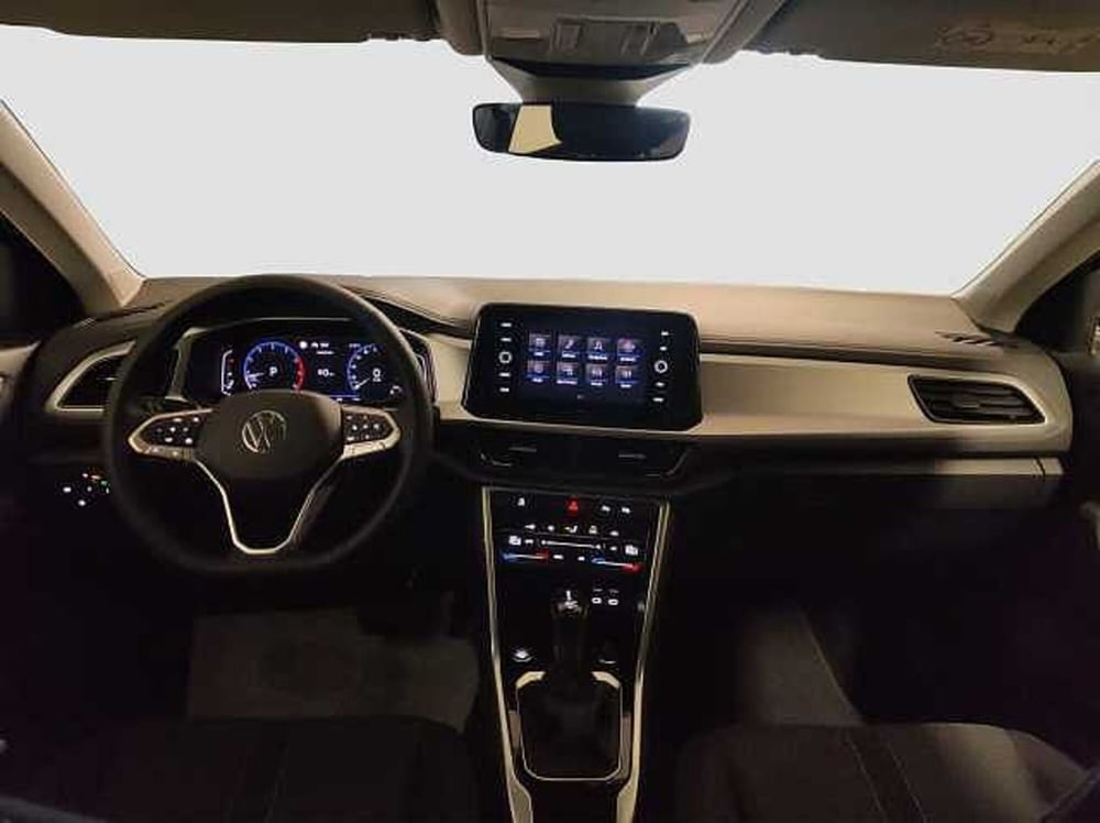Volkswagen T-Roc nuova a Como (9)