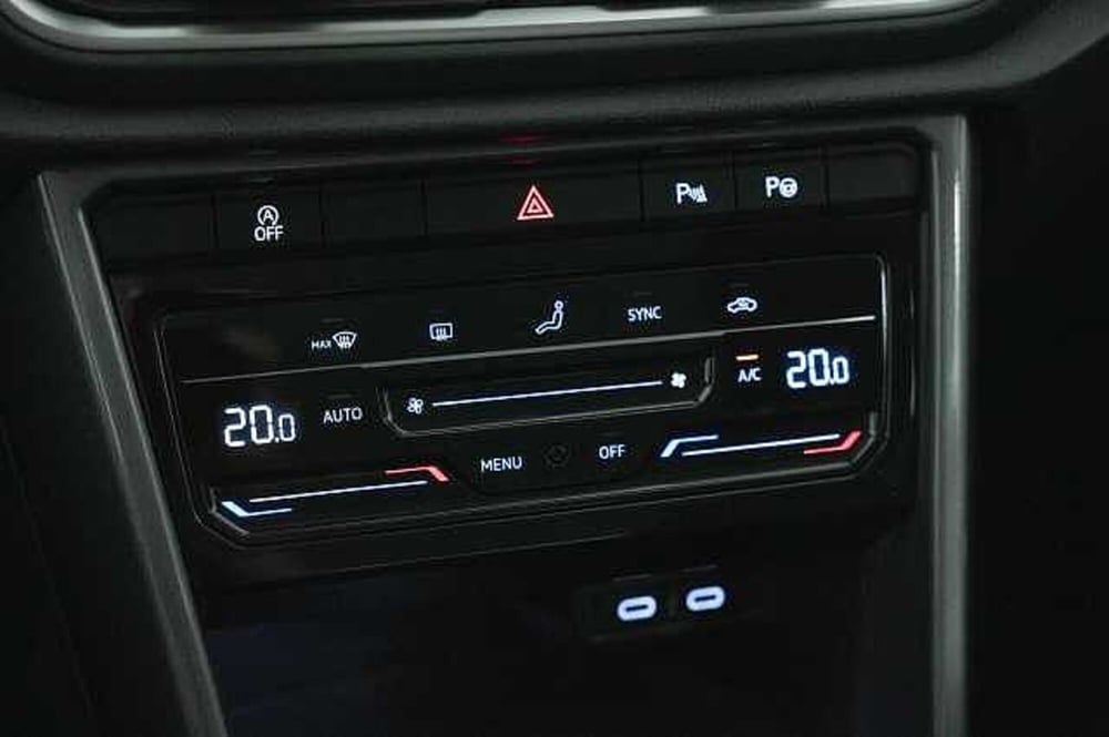 Volkswagen T-Roc usata a Como (15)