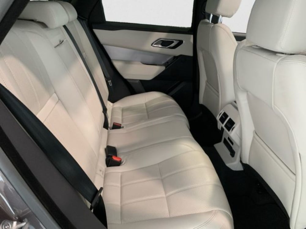 Land Rover Range Rover Velar usata a Livorno (5)