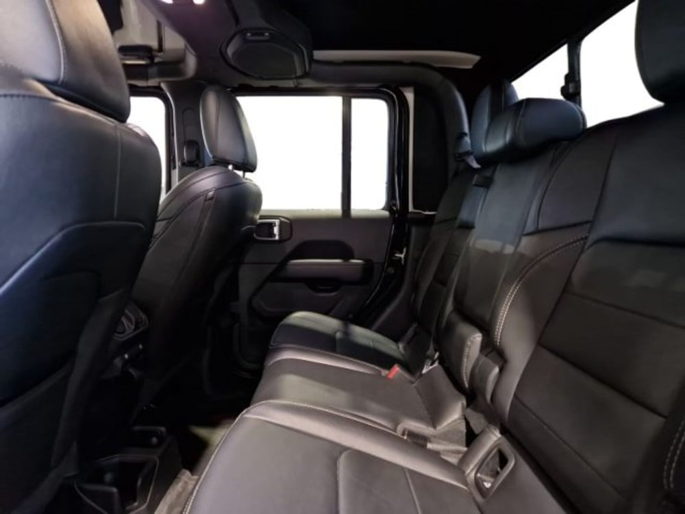 Jeep Gladiator usata a Livorno (16)