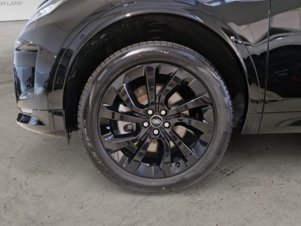 Land Rover Discovery Sport usata a Livorno (9)