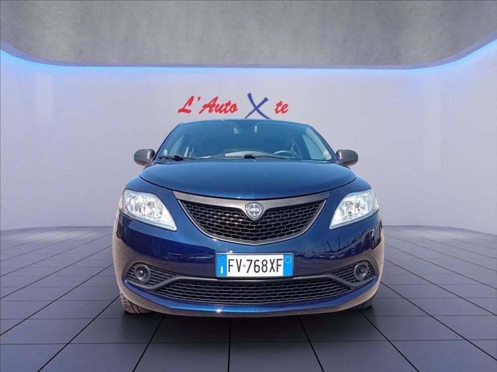 Lancia Ypsilon usata a Milano (2)