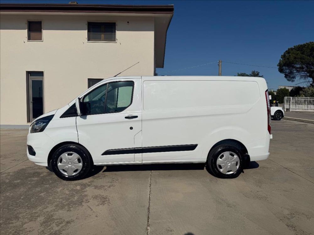 Ford Transit Custom Furgone usata a Matera (4)