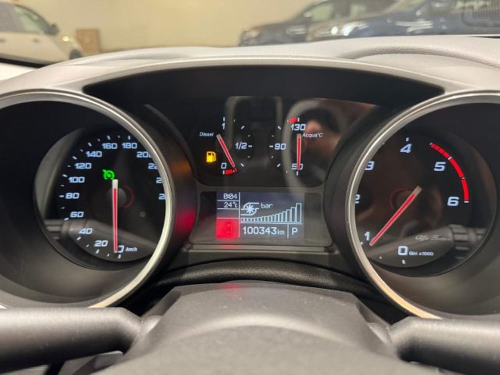 Alfa Romeo Giulietta usata a Biella (6)