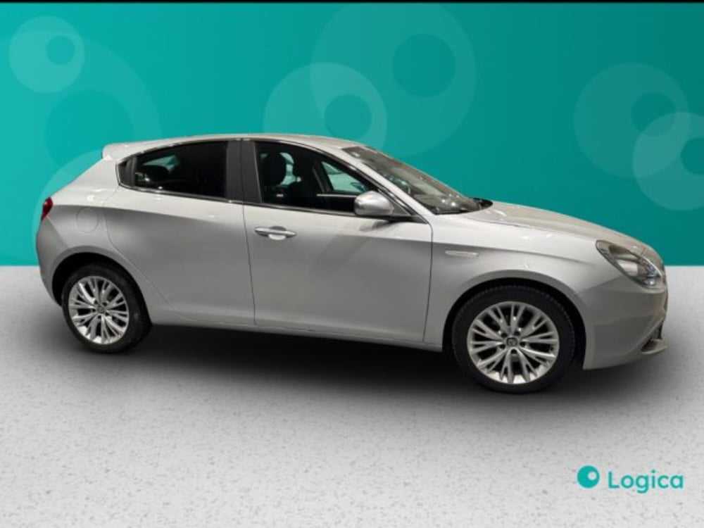 Alfa Romeo Giulietta usata a Biella (7)