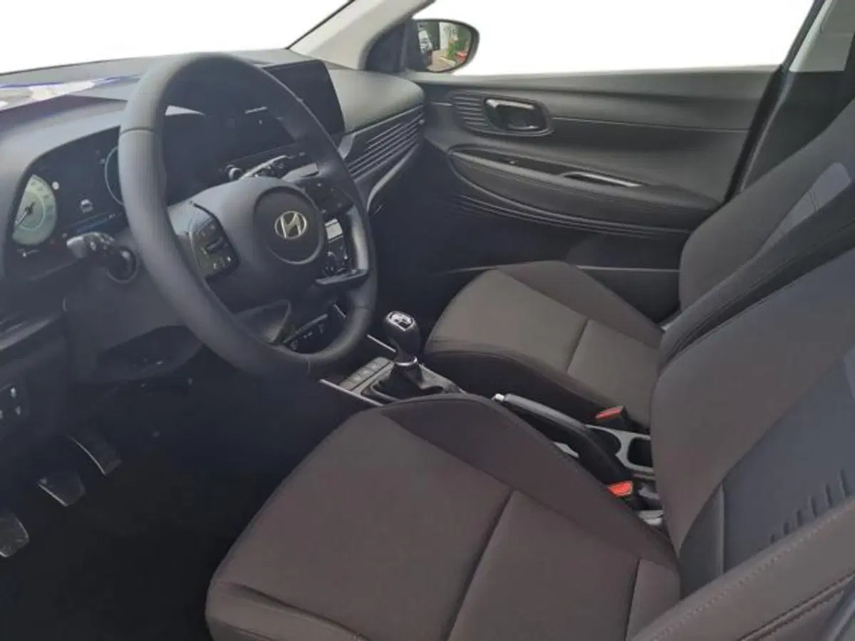Hyundai Bayon nuova a Salerno (9)
