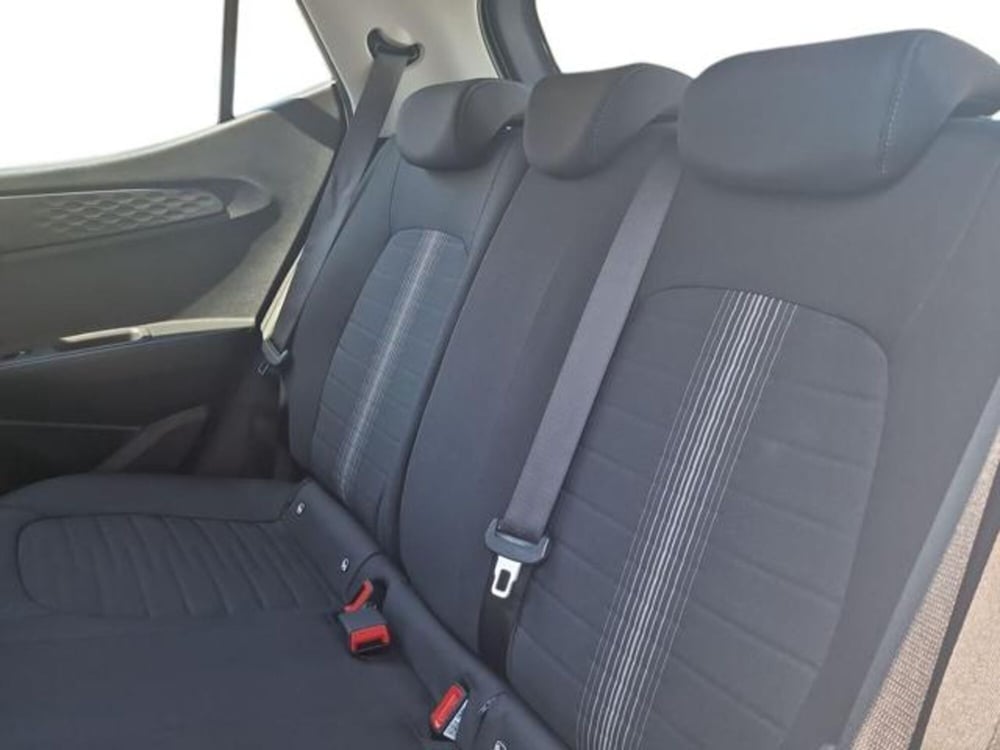 Hyundai i10 nuova a Salerno (15)
