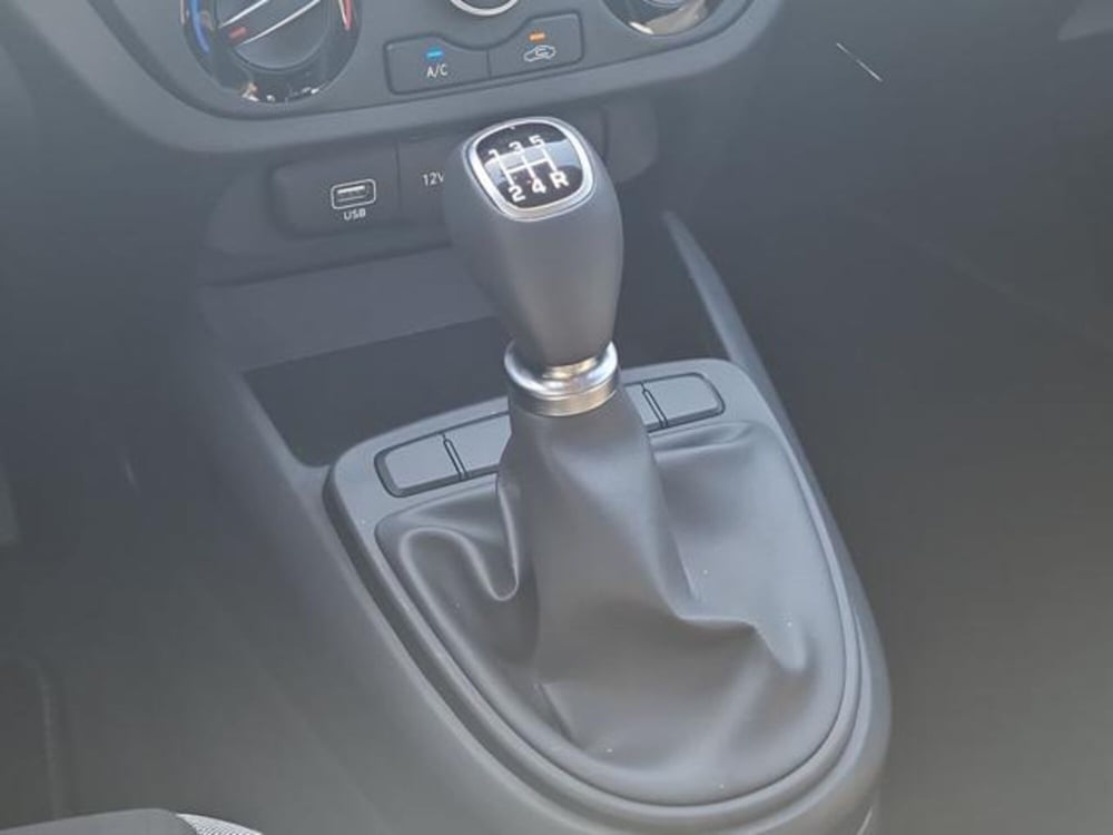 Hyundai i10 nuova a Salerno (17)