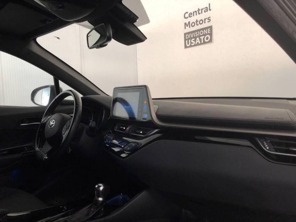 Toyota Toyota C-HR usata a Torino (9)