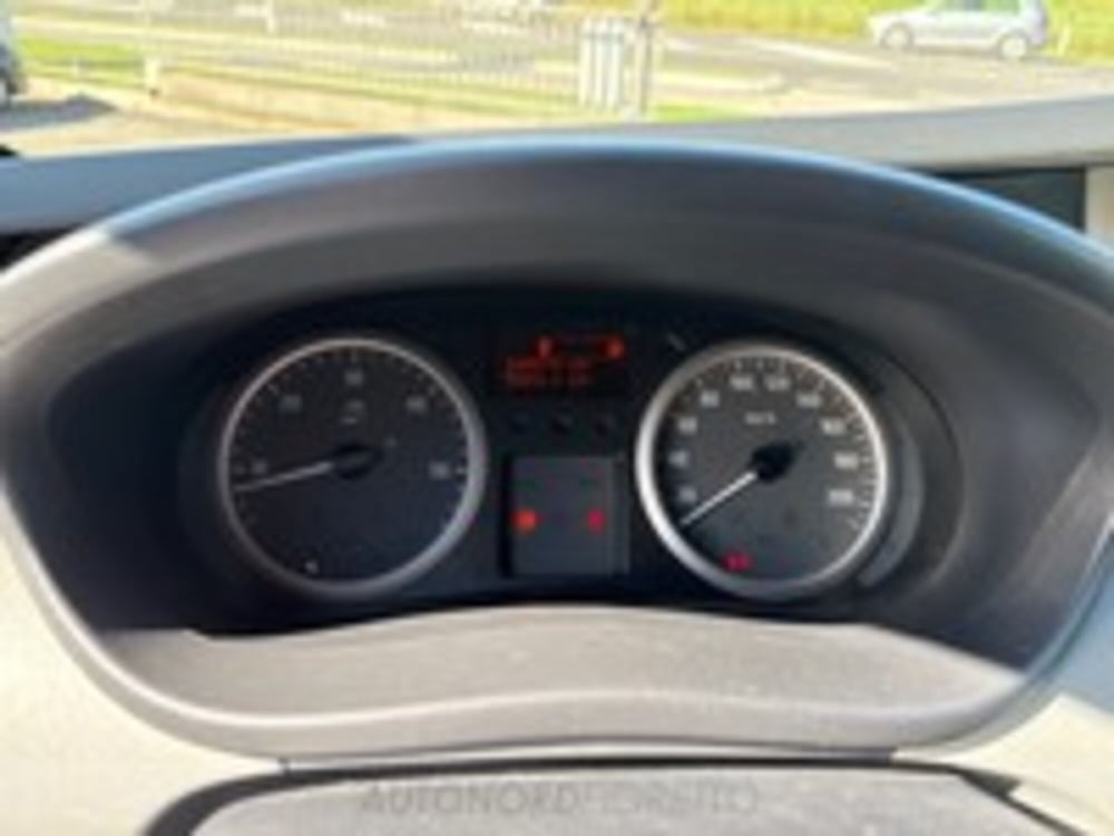 Opel Vivaro Furgone usata a Udine (12)