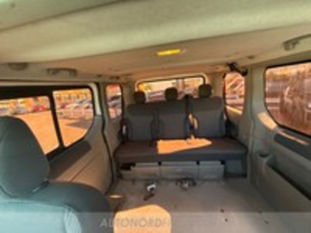 Opel Vivaro Furgone usata a Udine (14)