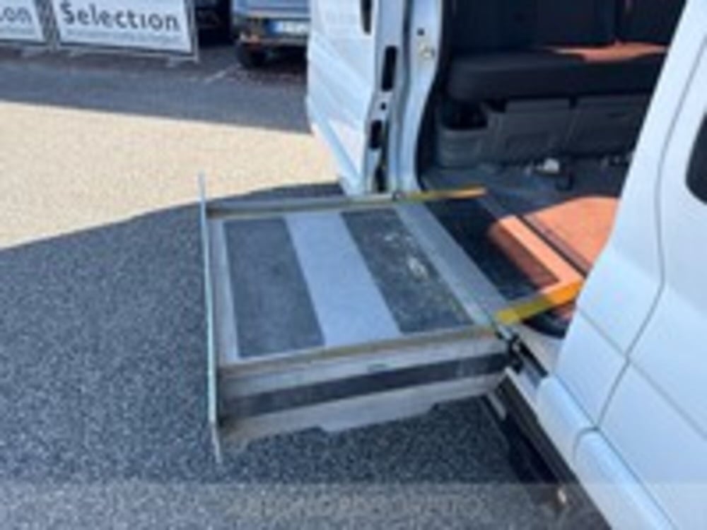 Opel Vivaro Furgone usata a Udine (8)