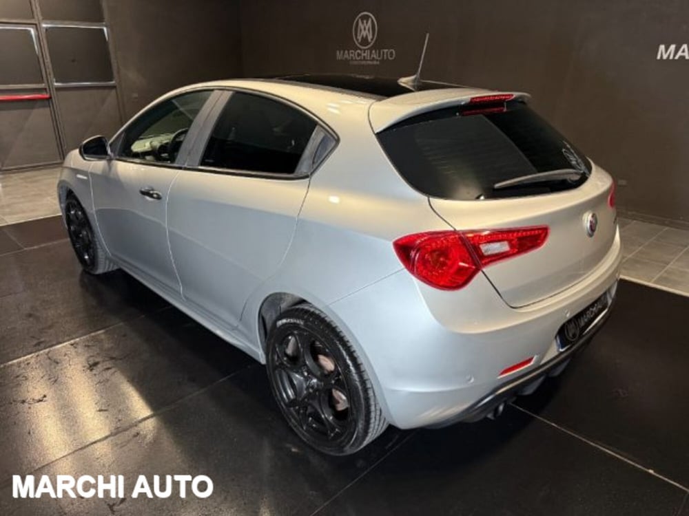 Alfa Romeo Giulietta usata a Perugia (7)