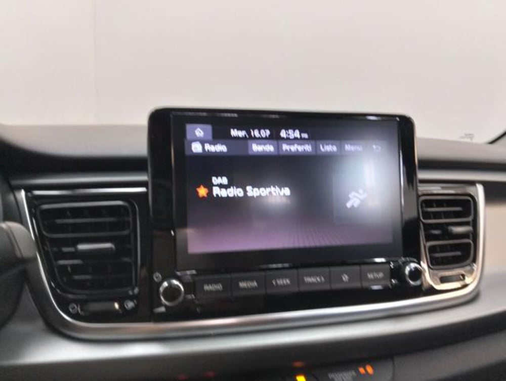 Kia Rio usata a Como (13)