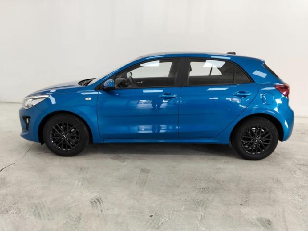 Kia Rio usata a Como (8)