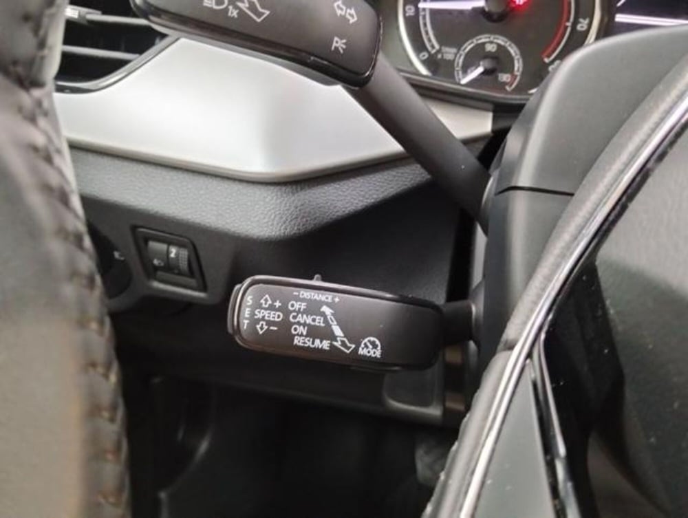 Skoda Kamiq usata a Como (11)