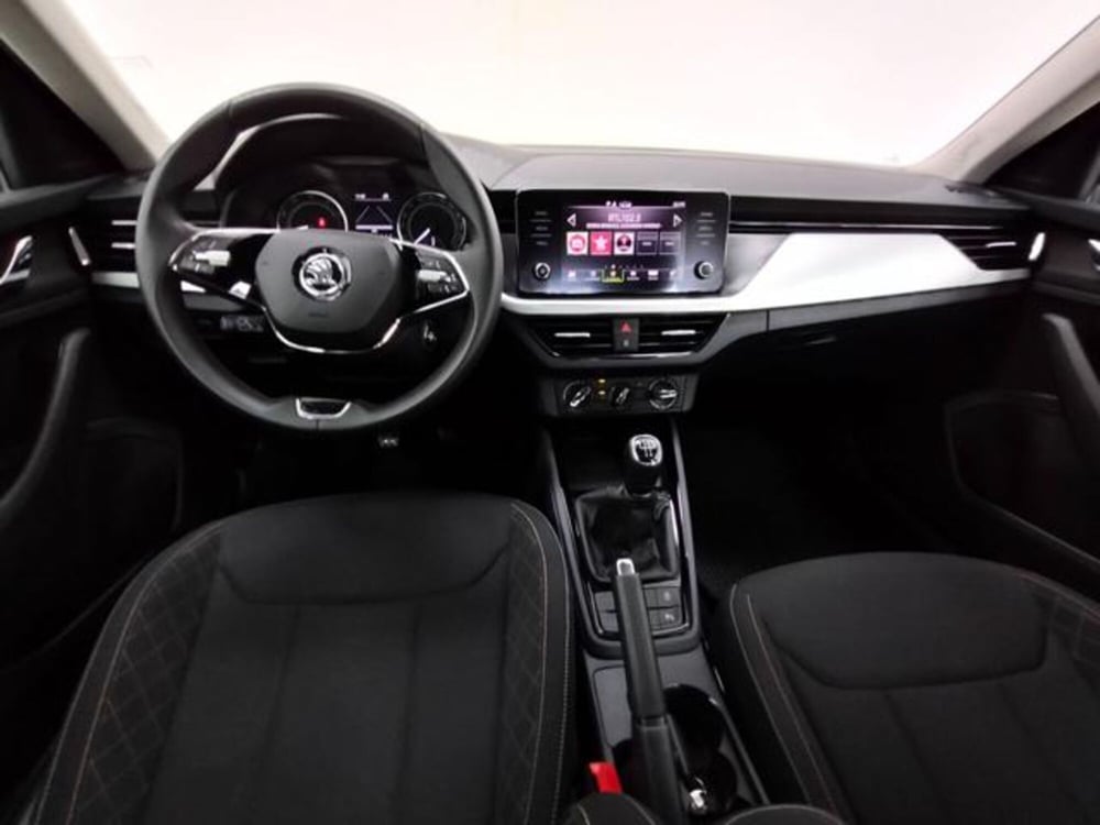 Skoda Kamiq usata a Como (4)