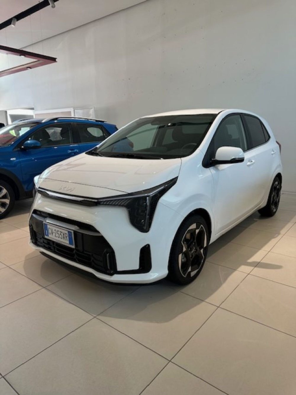 Kia Picanto nuova a Novara (2)