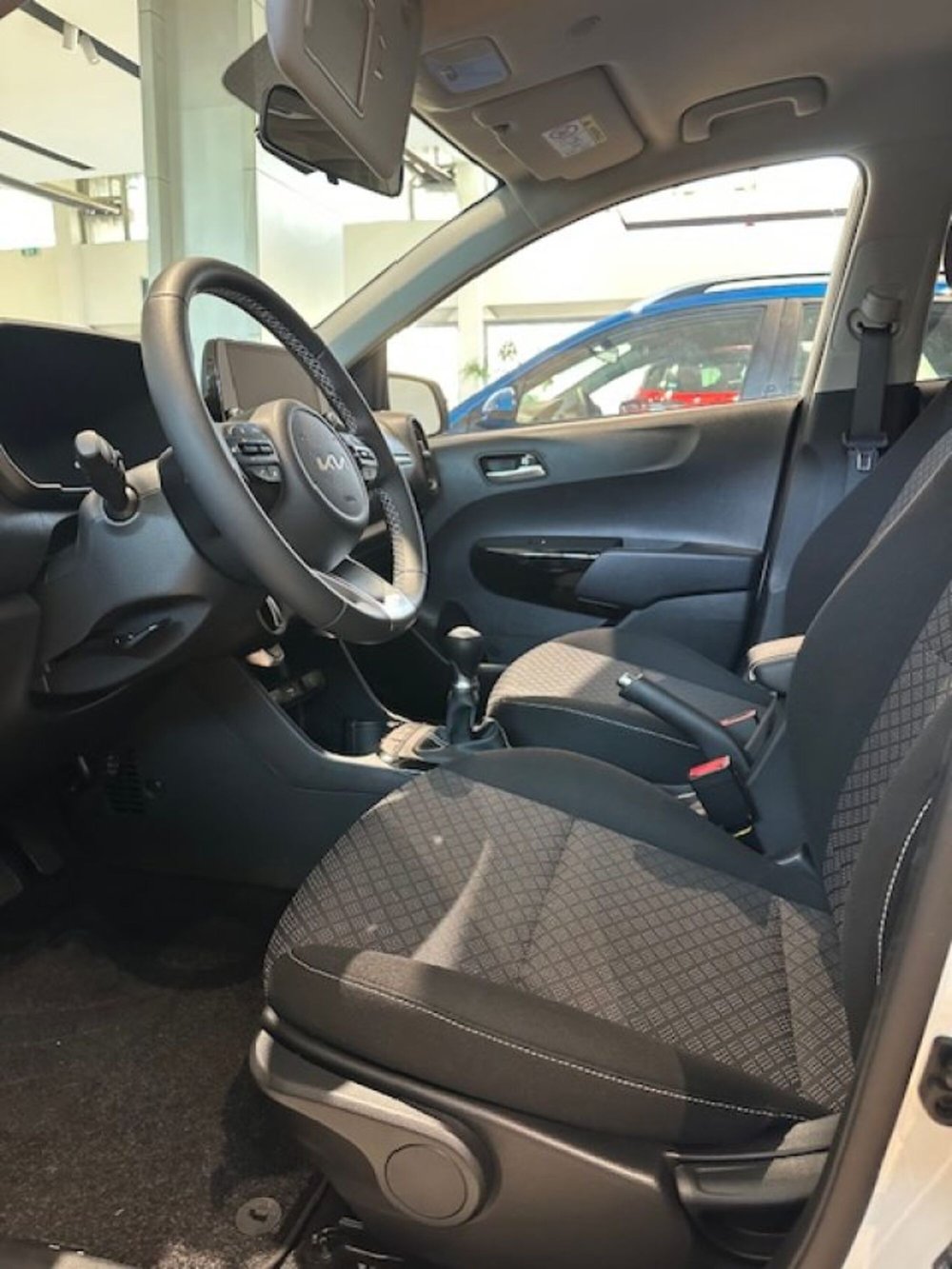 Kia Picanto nuova a Novara (3)