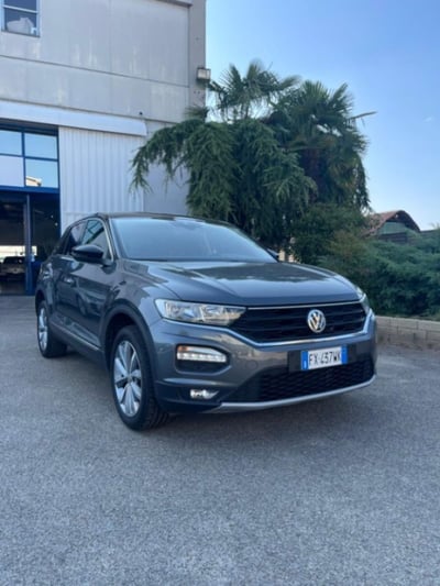 Volkswagen T-Roc 1.0 TSI 115 CV Style BlueMotion Technology del 2019 usata a Novara