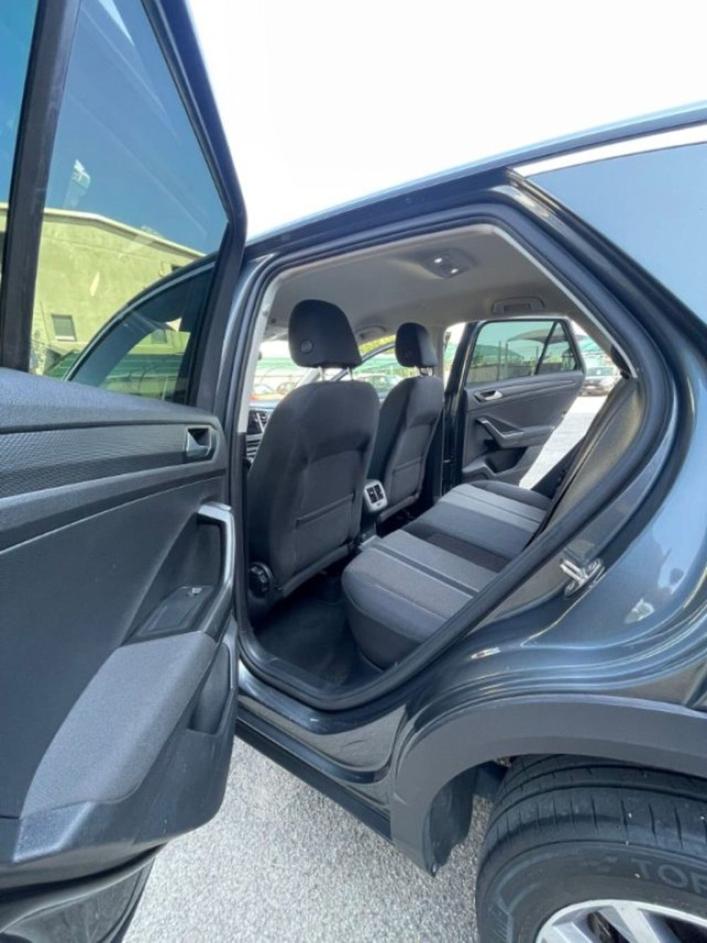 Volkswagen T-Roc usata a Novara (13)