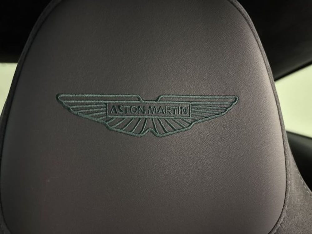 Aston Martin DB12 nuova a Bologna (19)
