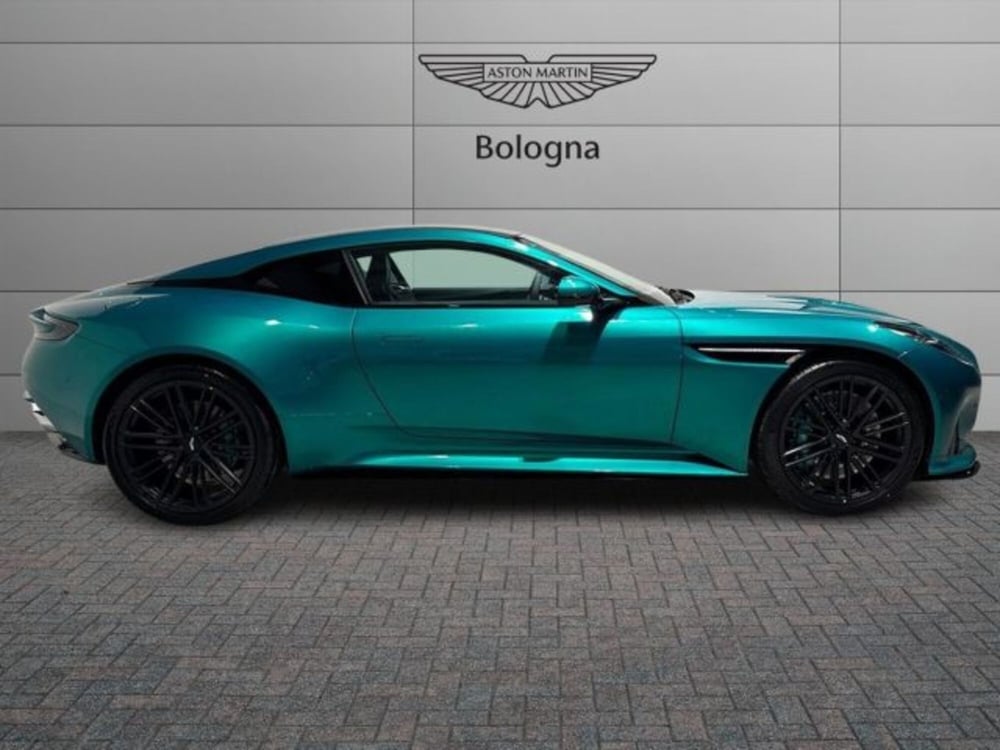 Aston Martin DB12 nuova a Bologna (2)