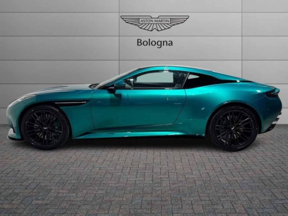 Aston Martin DB12 nuova a Bologna (3)