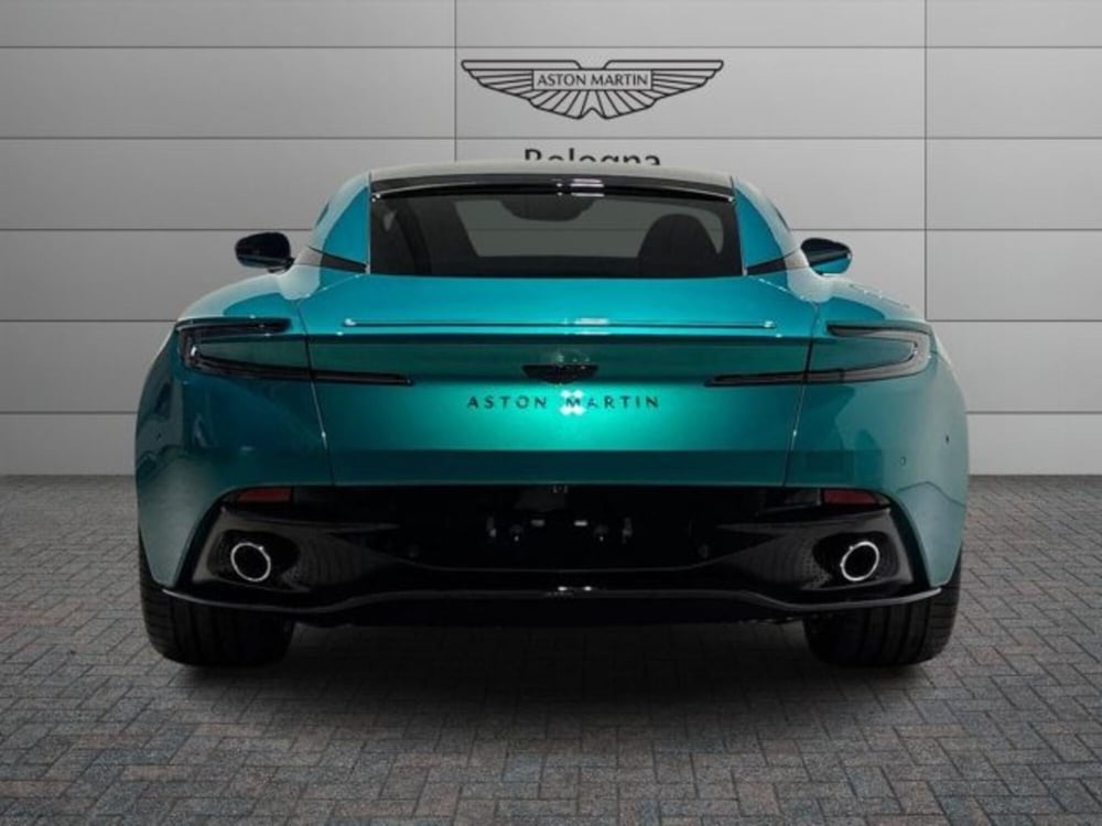 Aston Martin DB12 nuova a Bologna (6)