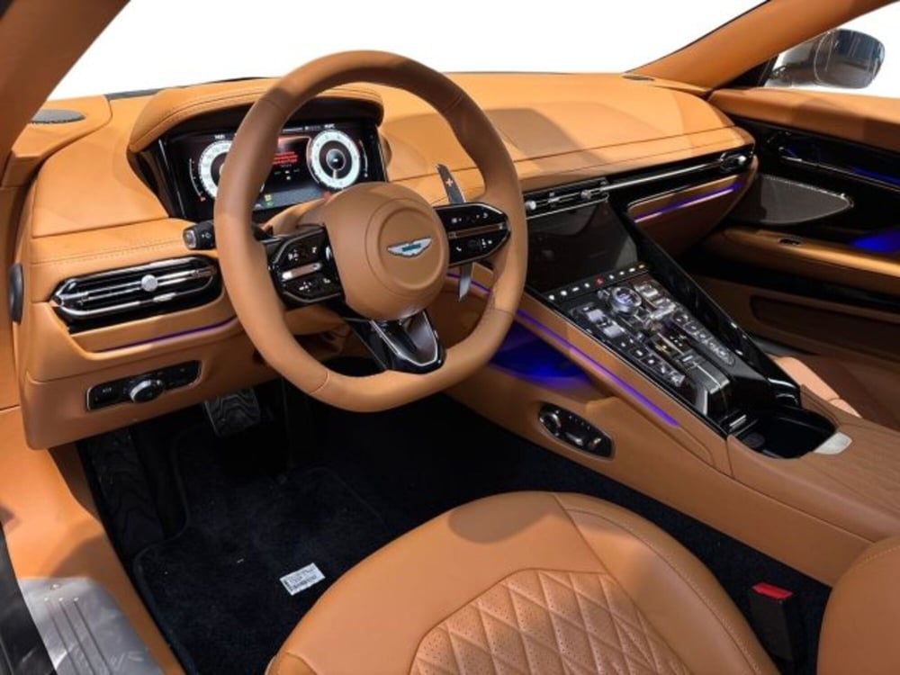 Aston Martin DB12 nuova a Bologna (10)