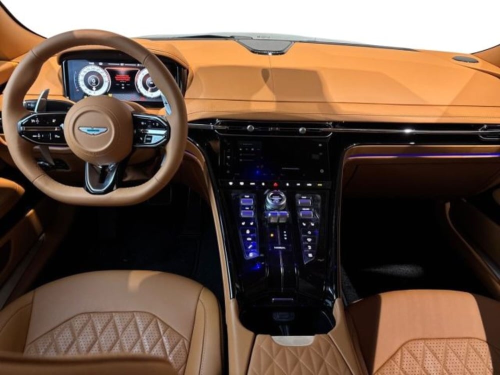 Aston Martin DB12 nuova a Bologna (12)