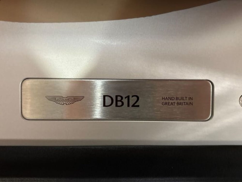 Aston Martin DB12 nuova a Bologna (20)