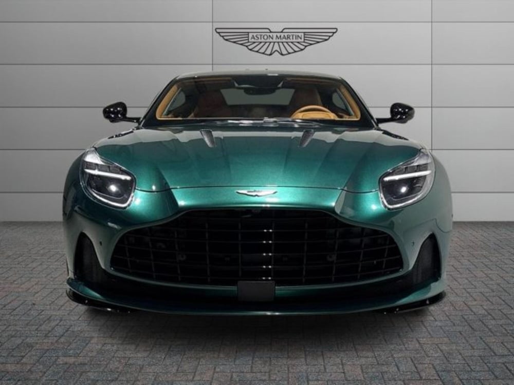 Aston Martin DB12 nuova a Bologna (4)