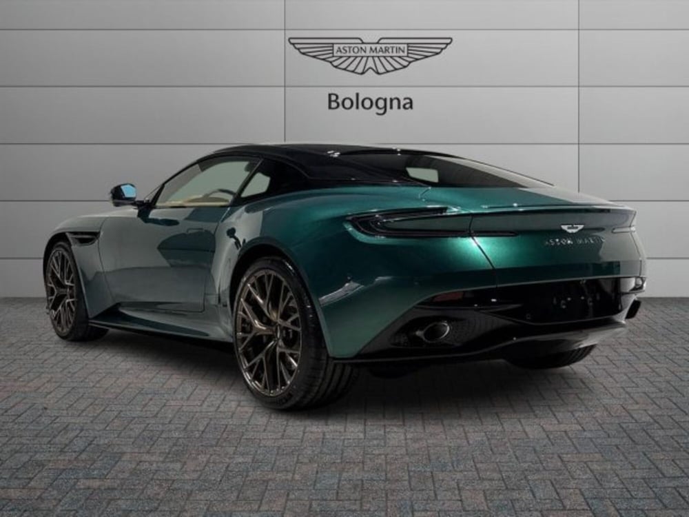 Aston Martin DB12 nuova a Bologna (5)