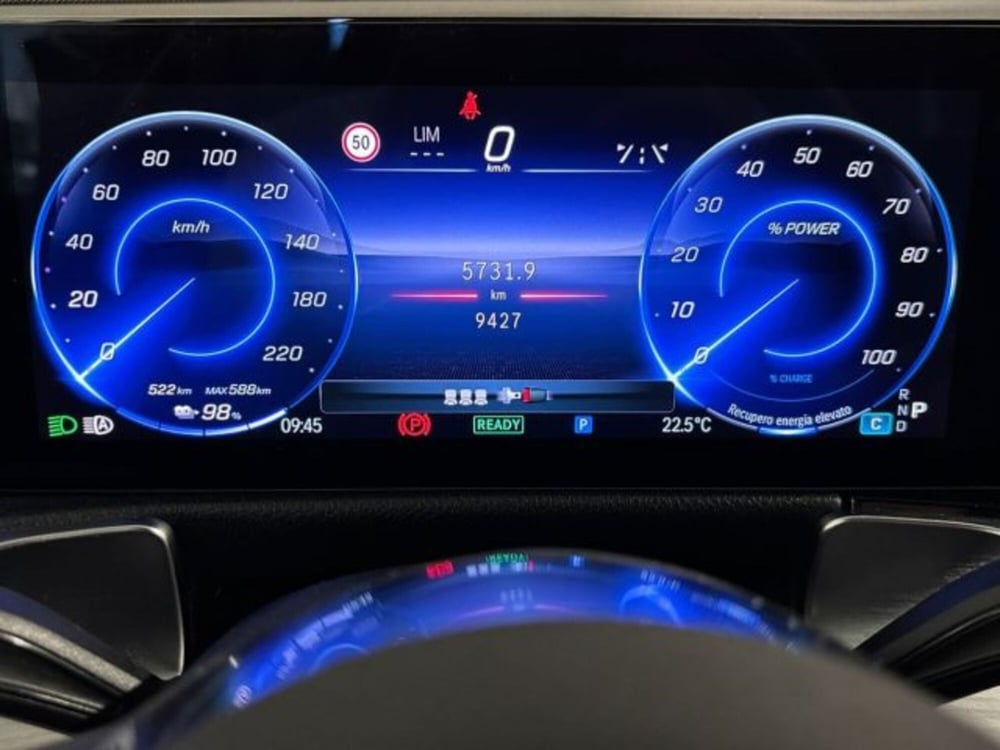 Mercedes-Benz EQB usata a Bologna (13)
