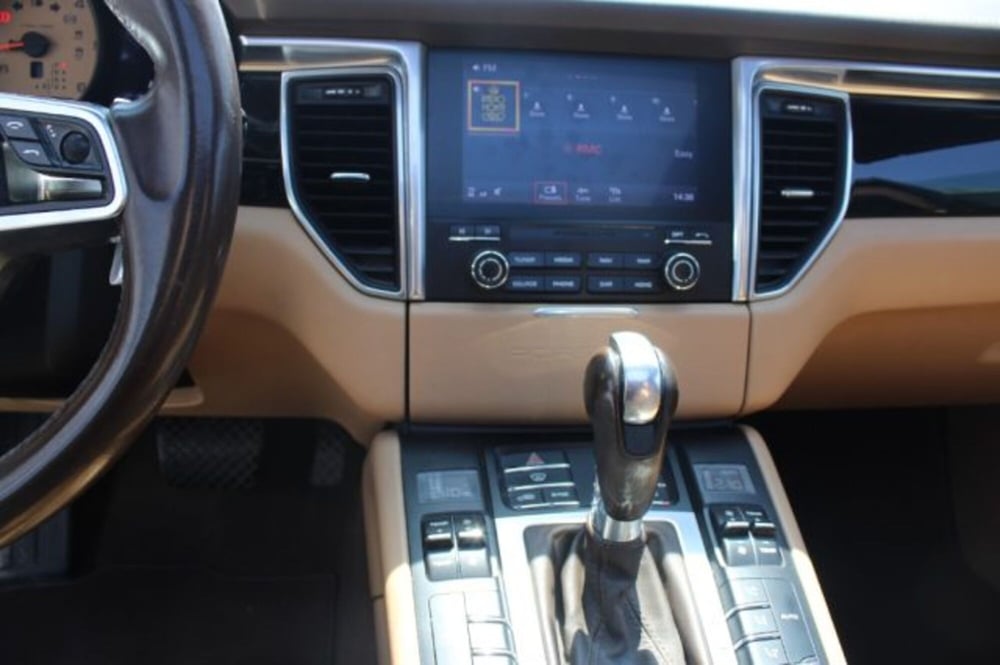 Porsche Macan usata a Lecce (12)