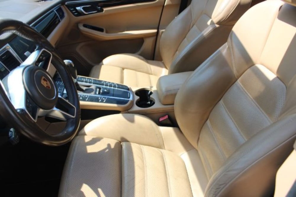 Porsche Macan usata a Lecce (14)