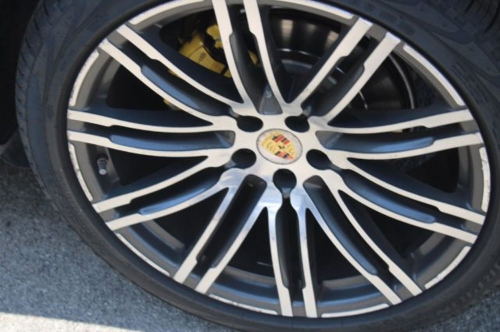 Porsche Macan usata a Lecce (16)