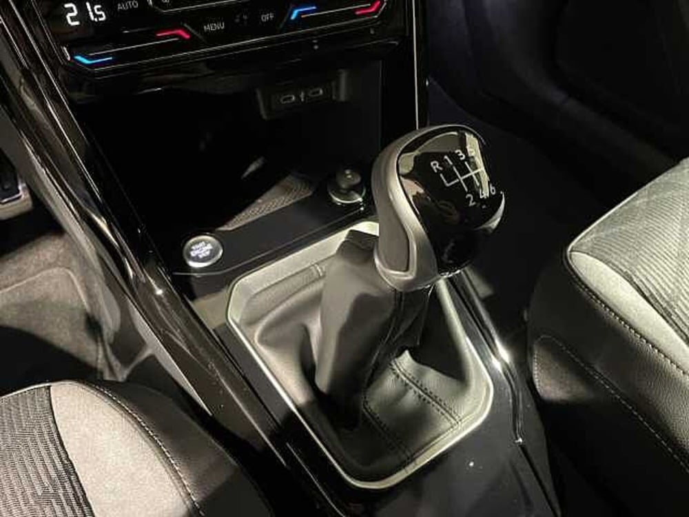 Volkswagen T-Roc nuova a Ravenna (17)