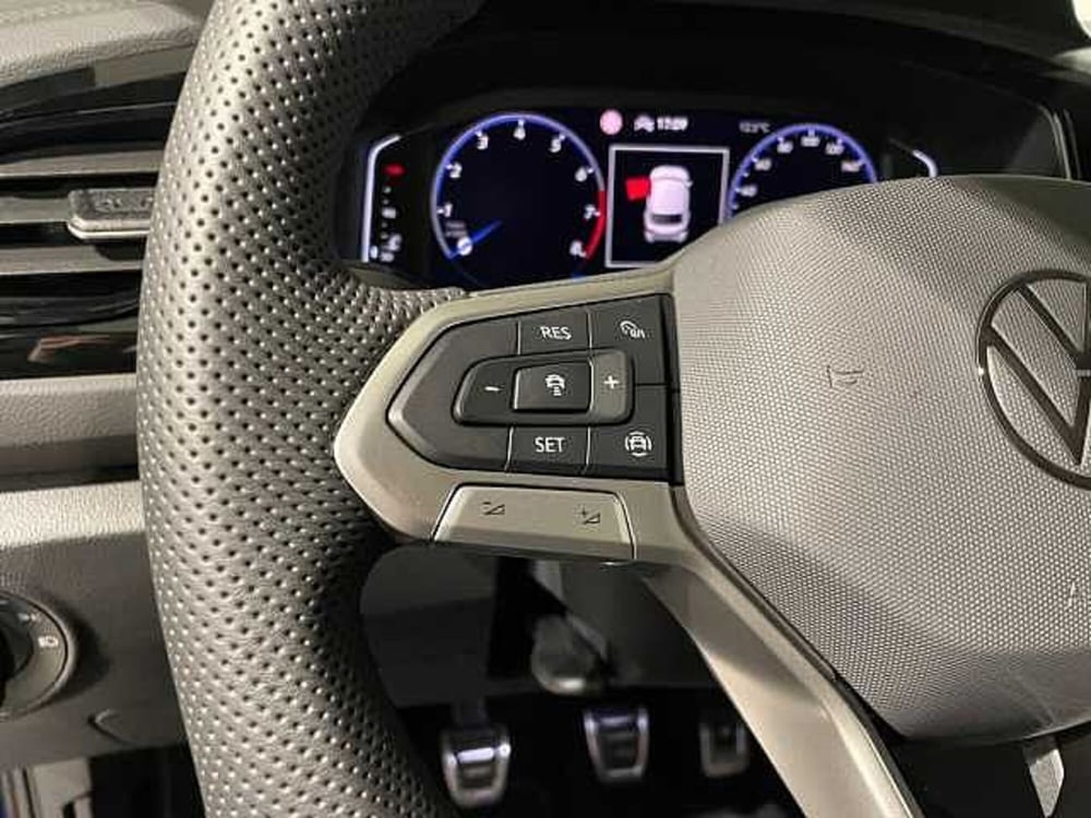 Volkswagen T-Roc nuova a Ravenna (19)