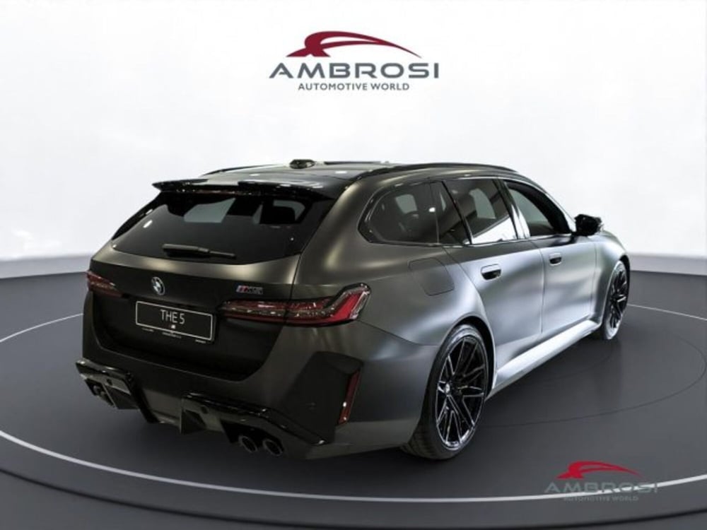 BMW Serie 5 Touring nuova a Perugia (3)