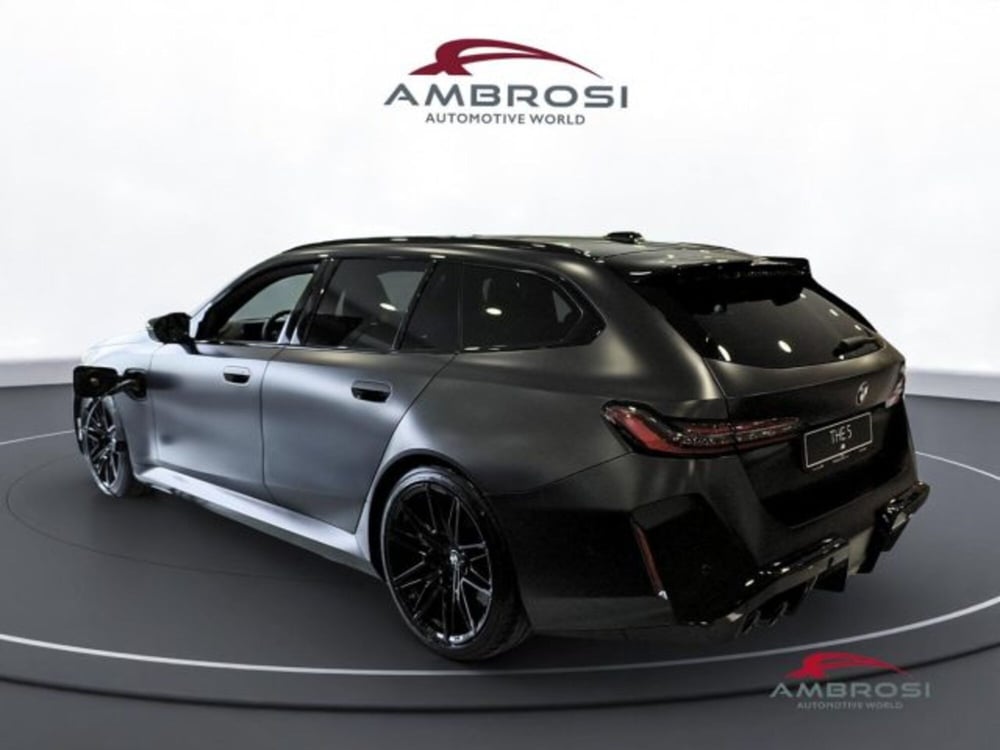 BMW Serie 5 Touring nuova a Perugia (4)