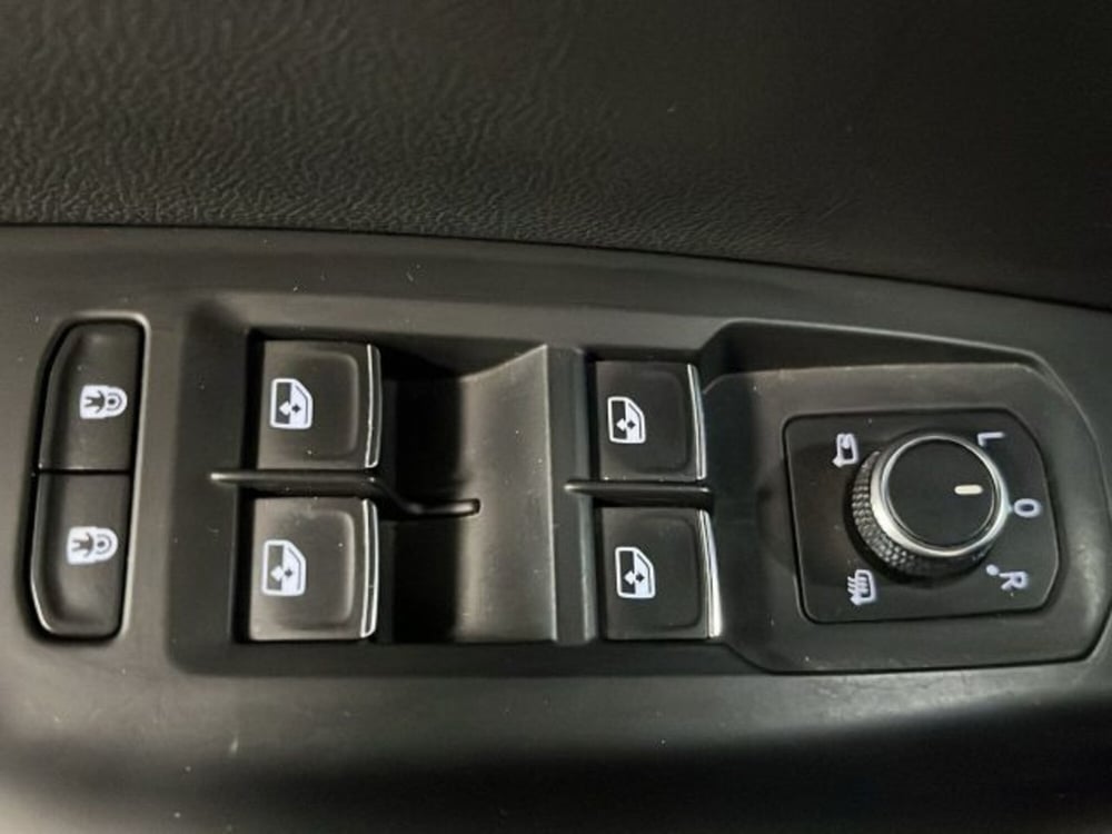 Volkswagen Touareg usata a Vicenza (15)