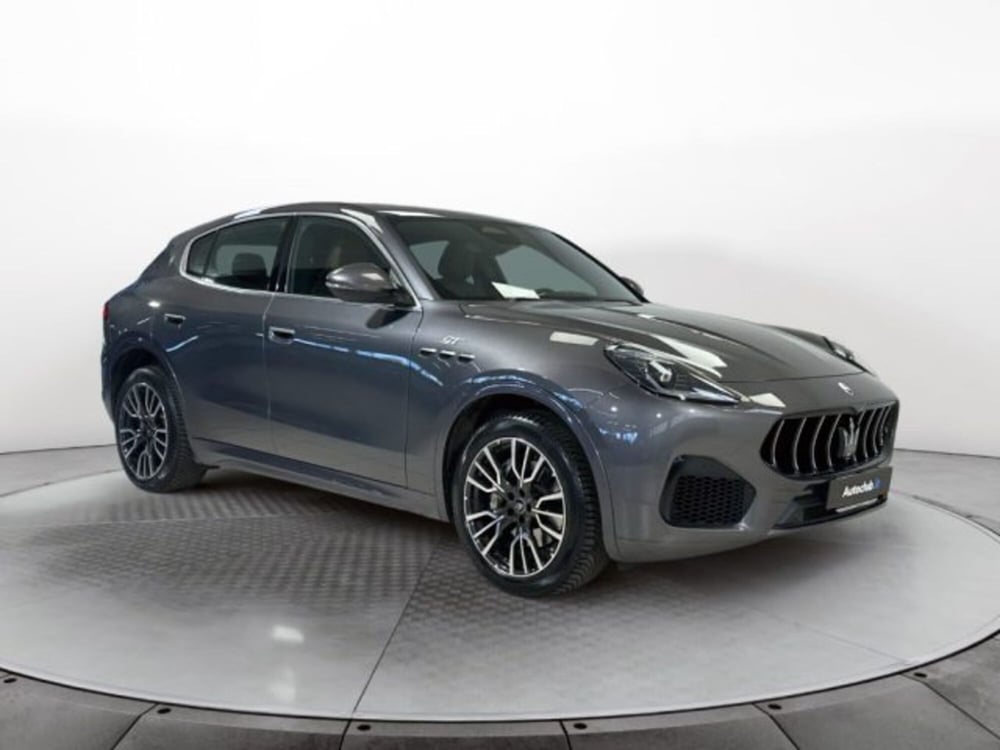 Maserati Grecale usata a Modena (16)