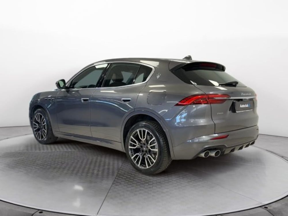 Maserati Grecale usata a Modena (18)