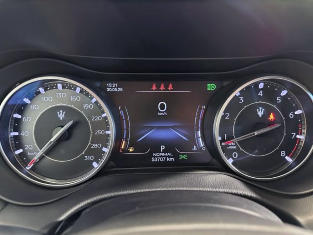 Maserati Ghibli usata a Modena (14)