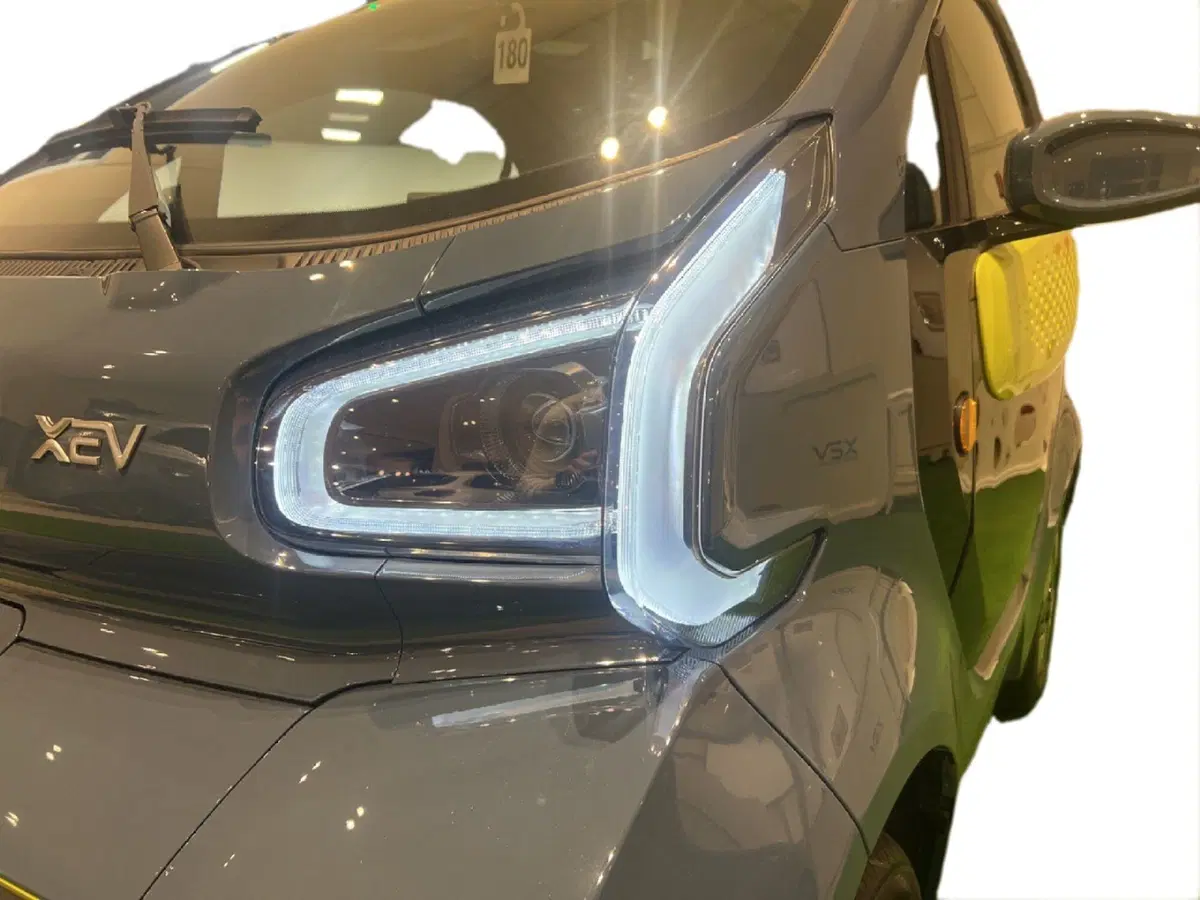 Xev XEV YoYo nuova a Livorno (10)